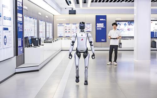 唐山機(jī)器人產(chǎn)業(yè)跑出加速度，智能機(jī)器人研發(fā)引領(lǐng)新浪潮